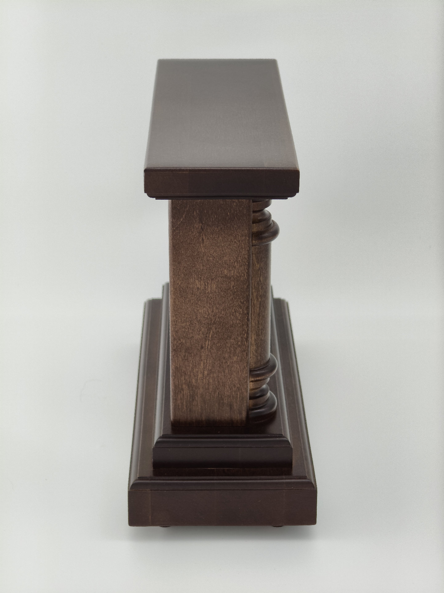 Часы Римские