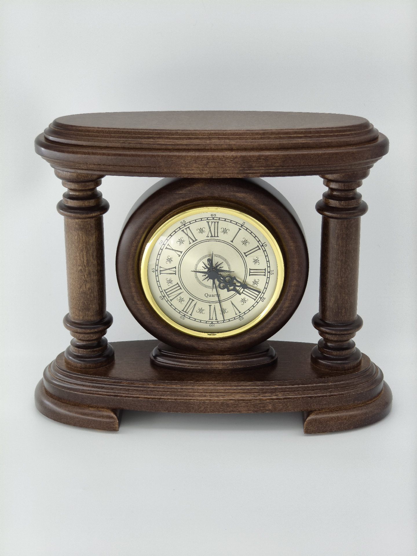 Часы Римские