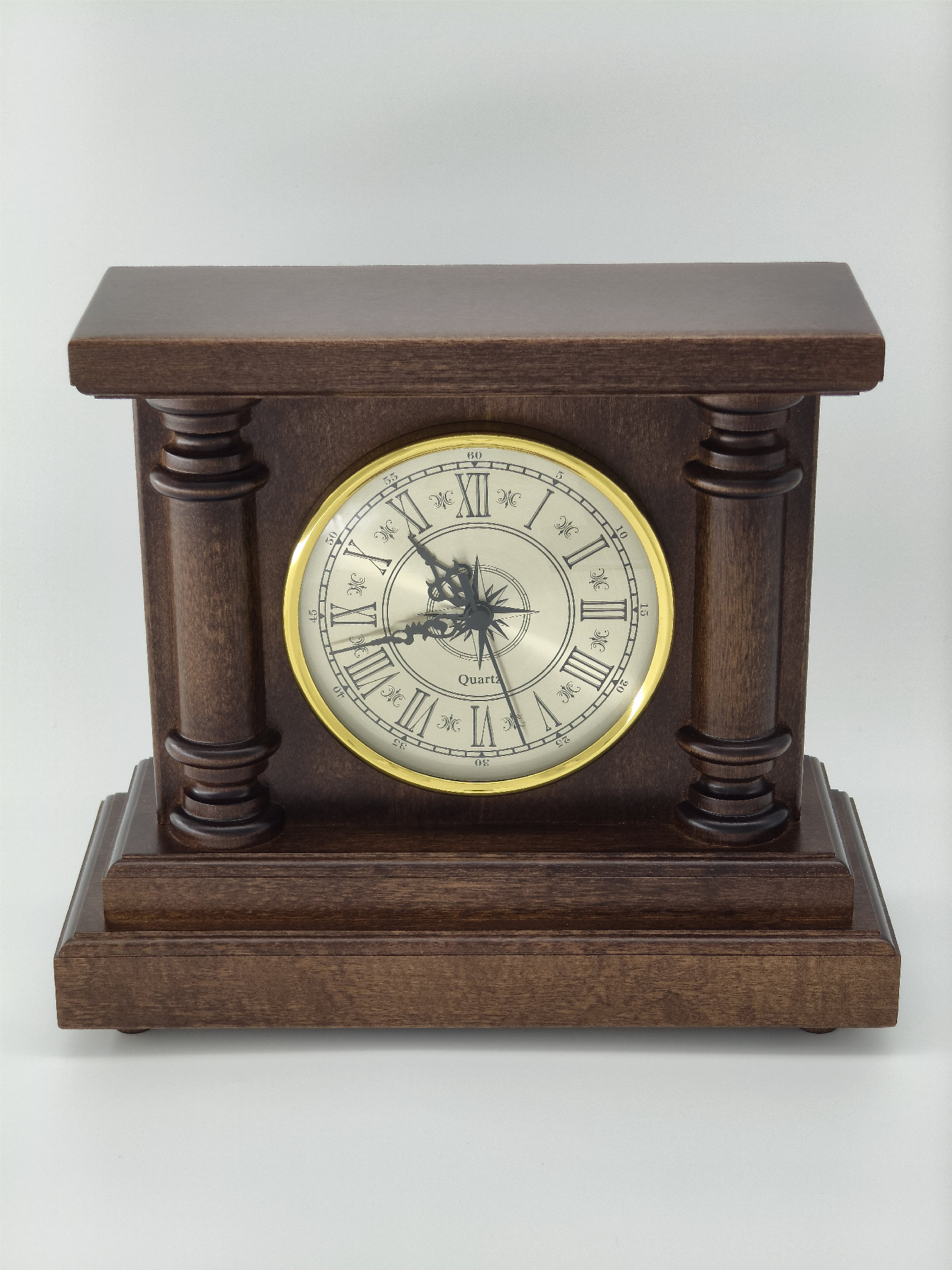 Часы Римские